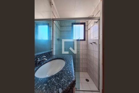 Apartamento à venda com 140m², 3 quartos e 3 vagasBanheiro Quarto 2