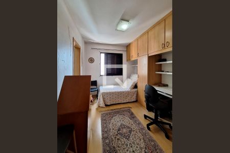 Apartamento à venda com 140m², 3 quartos e 3 vagasQuarto 2