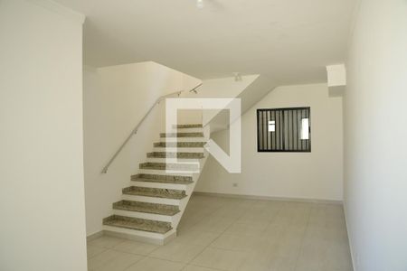 Sala 2 de casa de condomínio para alugar com 3 quartos, 84m² em Jardim Nova Coimbra, Cotia