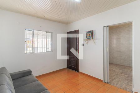 Sala de casa para alugar com 2 quartos, 80m² em Jardim Monte Azul, São Paulo