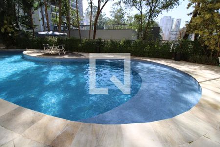 Apartamento à venda com 198m², 4 quartos e 3 vagasÁrea comum - Piscina