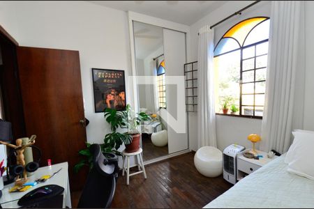 Casa à venda com 364m², 4 quartos e 3 vagasQuarto 3