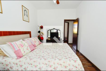 Casa à venda com 364m², 4 quartos e 3 vagasQuarto 1/ suíte