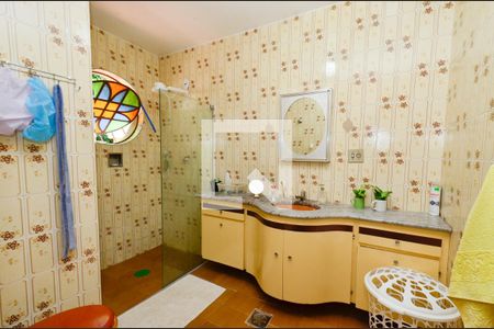 Casa à venda com 364m², 4 quartos e 3 vagasBanheiro social