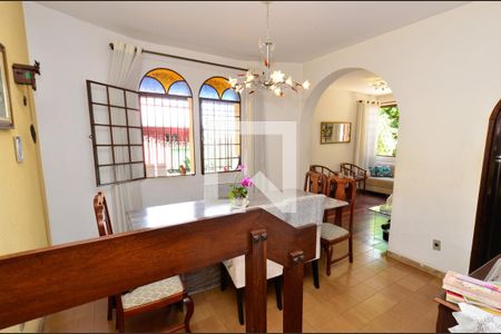 Sala de jantar de casa à venda com 4 quartos, 364m² em Cachoeirinhas, Belo Horizonte