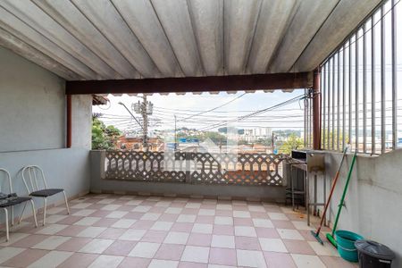 Varanda da Sala de casa para alugar com 2 quartos, 150m² em Vila Carmosina, São Paulo