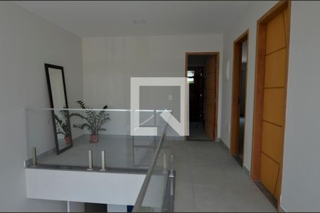 Casa de condomínio à venda com 420m², 4 quartos e 6 vagasHall