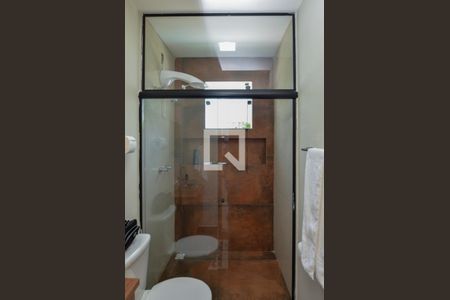 Casa de condomínio à venda com 420m², 4 quartos e 6 vagasBanheiro da Suíte 3