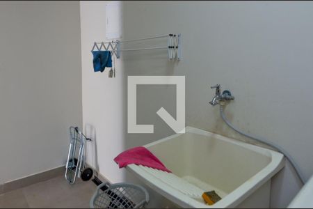 Casa de condomínio à venda com 420m², 4 quartos e 6 vagasÁrea de Serviço