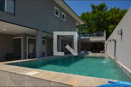 Casa de condomínio à venda com 420m², 4 quartos e 6 vagasÁrea externa