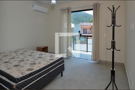 Casa de condomínio à venda com 420m², 4 quartos e 6 vagasSuite 2