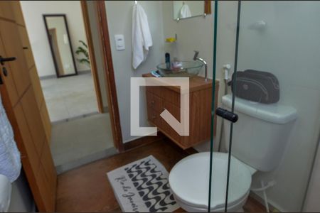 Casa de condomínio à venda com 420m², 4 quartos e 6 vagasBanheiro da Suíte 3