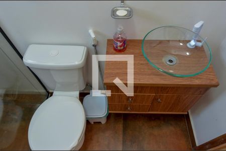 Casa de condomínio à venda com 420m², 4 quartos e 6 vagasBanheiro da Suíte 2