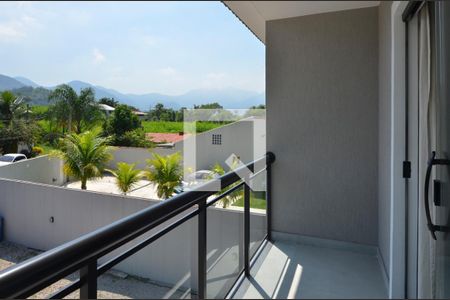 Casa de condomínio à venda com 420m², 4 quartos e 6 vagasVarana da suite 2