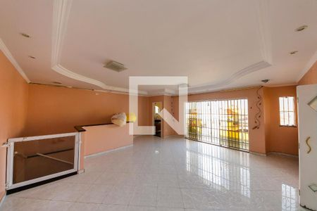 Sala de casa para alugar com 3 quartos, 400m² em Vila Antonieta, São Paulo