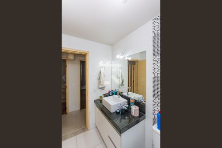 Apartamento à venda com 100m², 3 quartos e 1 vaga Apartamento à venda com 100m², 3 quartos e 1 vagaBanheiro Social