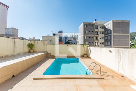 Apartamento à venda com 100m², 3 quartos e 1 vaga Apartamento à venda com 100m², 3 quartos e 1 vagaPiscina