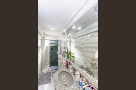 Apartamento à venda com 100m², 3 quartos e 1 vaga Apartamento à venda com 100m², 3 quartos e 1 vagaBanheiro da Suíte
