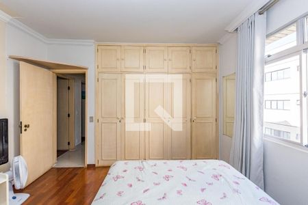 Apartamento à venda com 100m², 3 quartos e 1 vaga Apartamento à venda com 100m², 3 quartos e 1 vagaSuíte