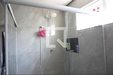 Casa à venda com 270m², 3 quartos e 3 vagasBanheiro da Suíte 2