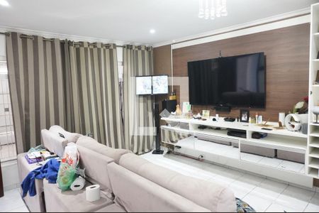 Sala de casa para alugar com 3 quartos, 270m² em Vila Cavaton, São Paulo