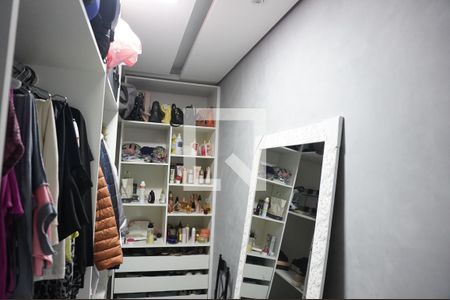 Casa à venda com 270m², 3 quartos e 3 vagasCloset