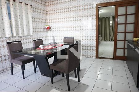 Casa à venda com 270m², 3 quartos e 3 vagasSala de Jantar