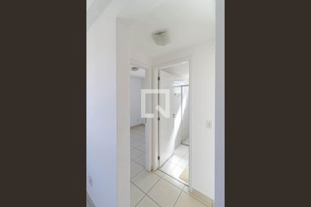 Corredor de apartamento à venda com 3 quartos, 56m² em Venda Nova, Belo Horizonte