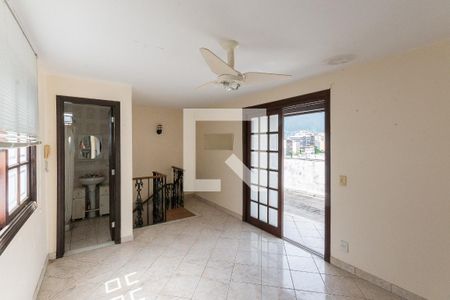 Apartamento à venda com 138m², 2 quartos e 2 vagasCobertura
