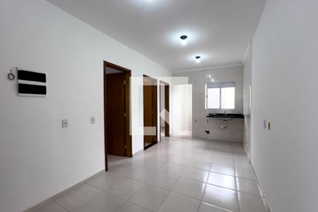 Sala e cozinha de apartamento à venda com 2 quartos, 39m² em Vila Aricanduva, São Paulo