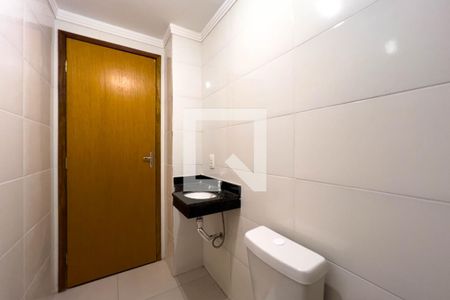 Apartamento à venda com 39m², 2 quartos e sem vaga Apartamento à venda com 39m², 2 quartos e sem vagaBanheiro