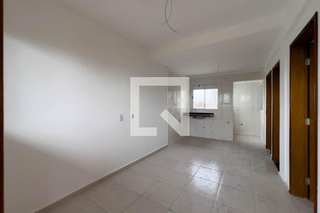 Sala e cozinha de apartamento para alugar com 2 quartos, 39m² em Vila Aricanduva, São Paulo