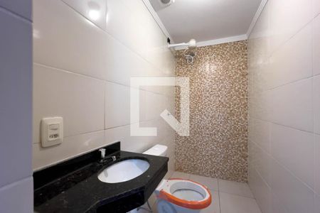Apartamento para alugar com 39m², 2 quartos e sem vaga Apartamento para alugar com 39m², 2 quartos e sem vagaBanheiro