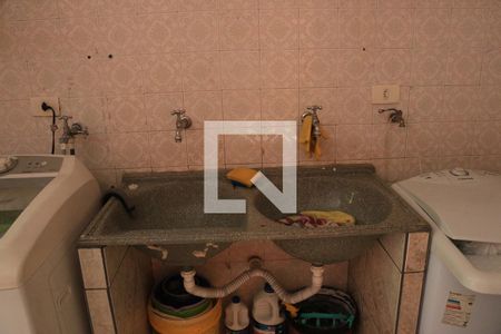 Casa à venda com 300m², 3 quartos e 2 vagasLavanderia