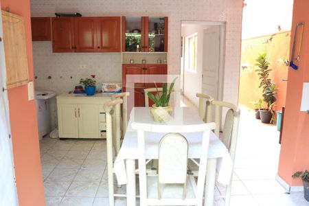 Casa à venda com 300m², 3 quartos e 2 vagasChurrasqueira