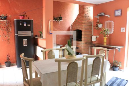 Casa à venda com 300m², 3 quartos e 2 vagasChurrasqueira