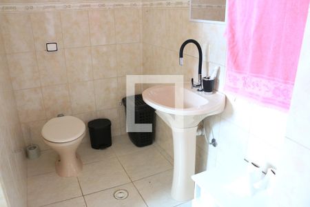 Casa à venda com 300m², 3 quartos e 2 vagasBanheiro da Suíte 2