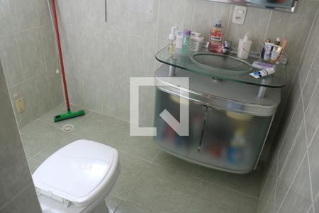 Casa à venda com 300m², 3 quartos e 2 vagasBanheiro da Suíte 3