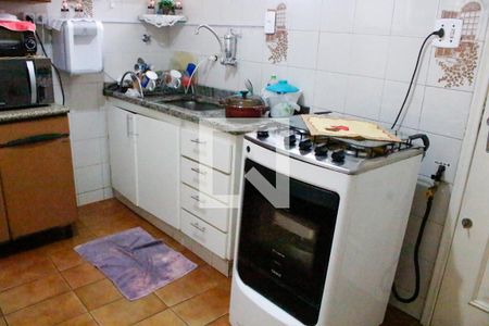 Casa à venda com 150m², 2 quartos e 2 vagas Casa à venda com 150m², 2 quartos e 2 vagasCozinha