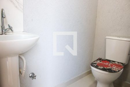 Casa à venda com 150m², 2 quartos e 2 vagas Casa à venda com 150m², 2 quartos e 2 vagasBanheiro