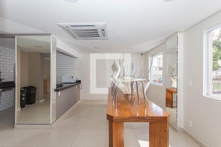 Apartamento para alugar com 50m², 2 quartos e 1 vaga Apartamento para alugar com 50m², 2 quartos e 1 vagaÁrea comum - Salão de festas
