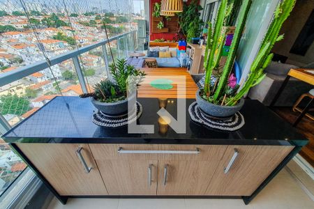 Apartamento à venda com 102m², 2 quartos e 2 vagasVaranda