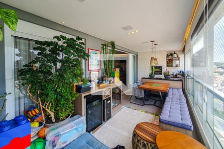 Apartamento à venda com 102m², 2 quartos e 2 vagasVaranda