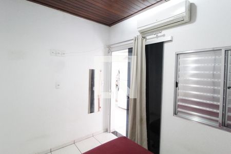 Quarto  de casa para alugar com 1 quarto, 60m² em Tabajaras, Uberlândia