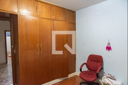 Casa à venda com 440m², 5 quartos e 2 vagasQuarto 2