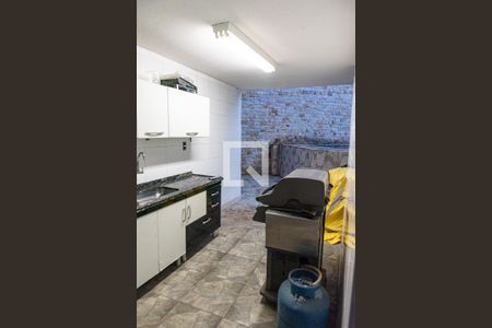 Casa à venda com 440m², 5 quartos e 2 vagasCozinha da piscina