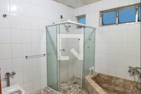 Casa à venda com 440m², 5 quartos e 2 vagasBanheiro