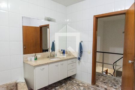 Casa à venda com 440m², 5 quartos e 2 vagasBanheiro