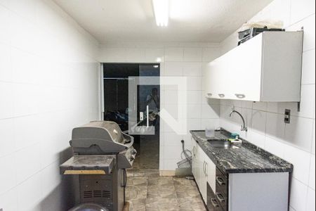 Casa à venda com 440m², 5 quartos e 2 vagasCozinha da piscina