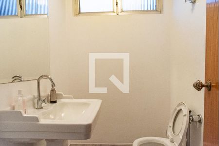 Casa à venda com 440m², 5 quartos e 2 vagasLavabo